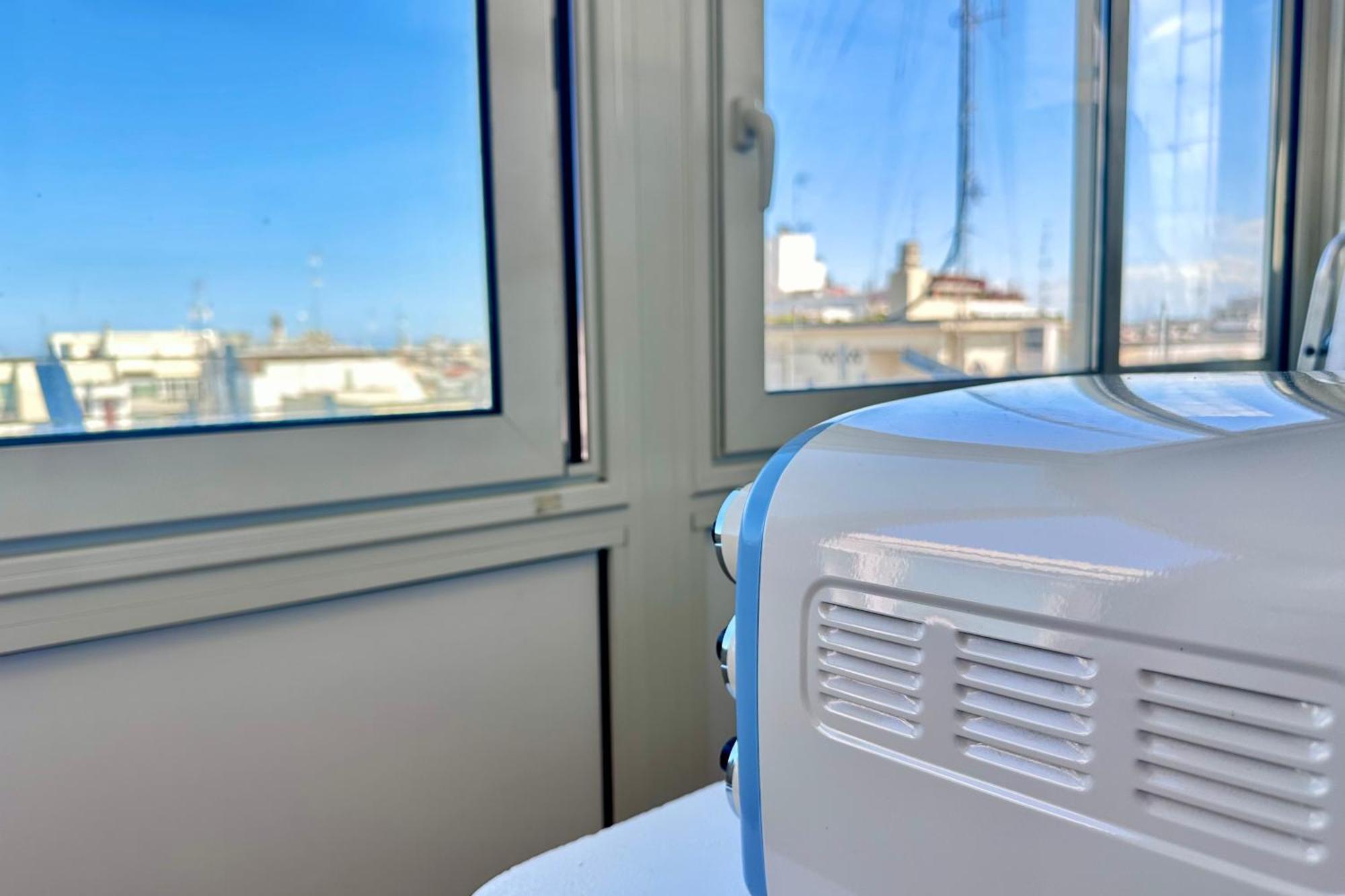 90 Upmurat Top Floor - City Center & Seaview Apartamento Bari